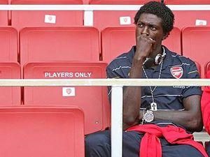 Адебайор може грати за "Лаціо". Тимчасово Адебайор може грати за "Лаціо". Тимчасово