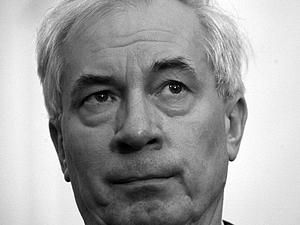 Азаров: приїдьте, подивіться. Немає в нас утисків ЗМІ Азаров: приїдьте, подивіться. Немає в нас утисків ЗМІ