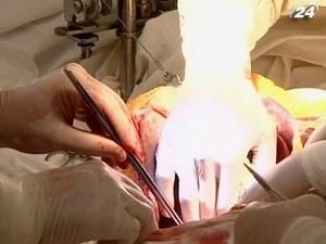 Міліція пред'явила звинувачення київським лікарям, причетним до незаконної пересадки органів Міліція пред'явила звинувачення київським лікарям, причетним до незаконної пересадки органів