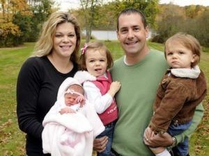 Подружня пара народила дітей у дати 08.08.08, 09.09.09, 10.10.10 Подружня пара народила дітей у дати 08.08.08, 09.09.09, 10.10.10