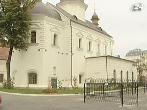 У рік 395-річчя Києво-Могилянська академія затіяла "Реставрацію" У рік 395-річчя Києво-Могилянська академія затіяла "Реставрацію"