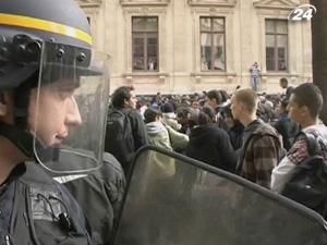 Через страйки Францію охопила енергетична криза Через страйки Францію охопила енергетична криза