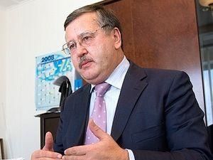 Гриценко закликав підприємців протистояти прийняттю нового Податкового кодексу