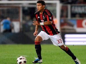 Тьягу Сілва не зіграє проти "Реалу" Тьягу Сілва не зіграє проти "Реалу"