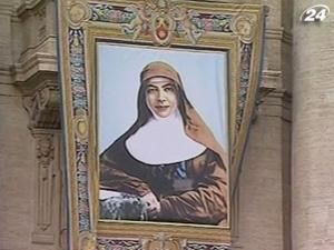 Папа Римський канонізував першу австралійську святу Папа Римський канонізував першу австралійську святу