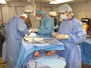 Через арешт хірурга у справі "чорних" трансплантологів, пацієнти залишились без операції Через арешт хірурга у справі "чорних" трансплантологів, пацієнти залишились без операції