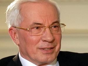 Азаров про БЮТ: чим би дитина не тішилась Азаров про БЮТ: чим би дитина не тішилась