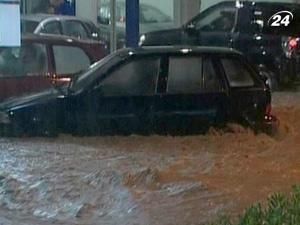 Греція потерпає від повені Греція потерпає від повені