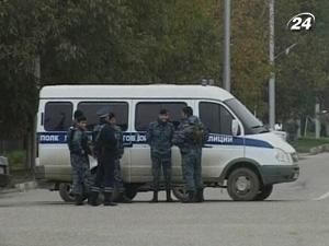 Бойовики скоїли зухвалий напад на парламент Чечні Бойовики скоїли зухвалий напад на парламент Чечні