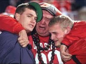 Уболівальник поскаржився на команду Уболівальник поскаржився на команду