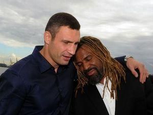 Віталій Кличко: Після бою були з братом у лікарні в Бріггса Віталій Кличко: Після бою були з братом у лікарні в Бріггса