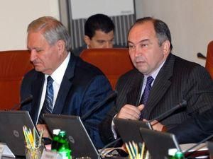 А міністрам подарували ноутбуки (ФОТО) А міністрам подарували ноутбуки (ФОТО)