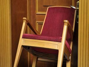 "Регіонали" обступили трибуну Ради, щоб її не заблокували "БЮТівці" "Регіонали" обступили трибуну Ради, щоб її не заблокували "БЮТівці"