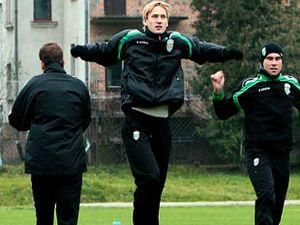 Передігрове тренування "Карпати" провели у Брюховичах Передігрове тренування "Карпати" провели у Брюховичах