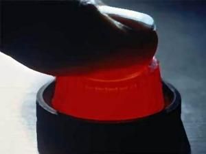 Помічник Президента США загубив картку з кодами керування ядерним арсеналом країни Помічник Президента США загубив картку з кодами керування ядерним арсеналом країни