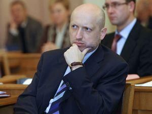 Турчинов: Партія регіонів контролює вибори в усіх регіонах Турчинов: Партія регіонів контролює вибори в усіх регіонах