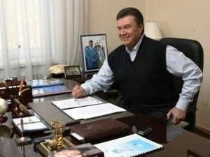 За здоров'ям Януковича слідкує відомий лікар За здоров'ям Януковича слідкує відомий лікар