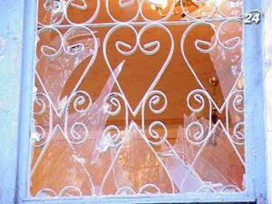 Три вибухи біля адмінбудівель сьогодні пролунали у Кіровограді Три вибухи біля адмінбудівель сьогодні пролунали у Кіровограді