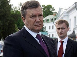 Янукович: політичні партії повинні самі розбиратися із своїми осередками Янукович: політичні партії повинні самі розбиратися із своїми осередками