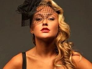 Учасниця "ВІА Гра" відмовилась від чоловіків заради автомобіля Lexus Учасниця "ВІА Гра" відмовилась від чоловіків заради автомобіля Lexus