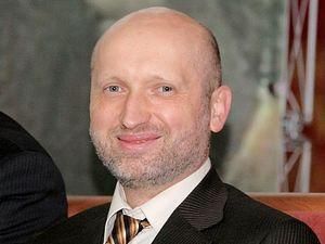 Турчинов розповів, що саме він вигнав спонсорів Тимошенко Турчинов розповів, що саме він вигнав спонсорів Тимошенко