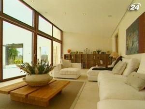 Вілла на Майорці - прямі лінії, відкриті приміщення та простий, елегантний дизайн Вілла на Майорці - прямі лінії, відкриті приміщення та простий, елегантний дизайн