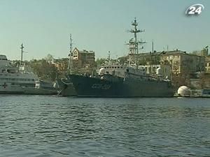 Чорноморський флот Росії почав виплату боргів Україні Чорноморський флот Росії почав виплату боргів Україні