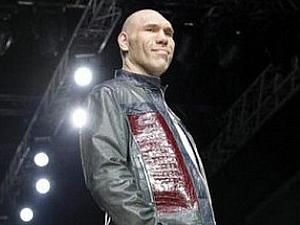 Валуєв пройдеться по подіуму російського тижня моди Валуєв пройдеться по подіуму російського тижня моди