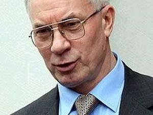 Азаров готовий перейти на рублі і хоче поговорити про газ для України Азаров готовий перейти на рублі і хоче поговорити про газ для України