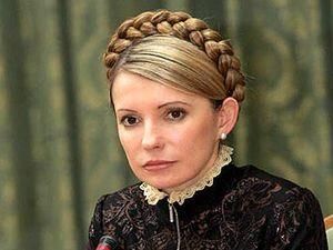 Тимошенко: Азаров надрукував 83 млрд емісійних гривень Тимошенко: Азаров надрукував 83 млрд емісійних гривень