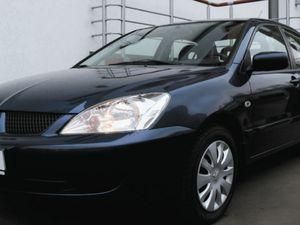 У Мукачеві члену виборчкому спалили іномарку У Мукачеві члену виборчкому спалили іномарку