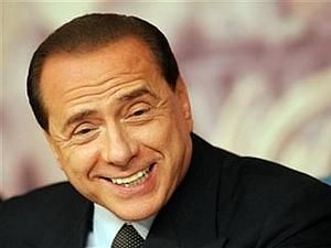 Берлусконі знову опинився у центрі секс-скандалу Берлусконі знову опинився у центрі секс-скандалу