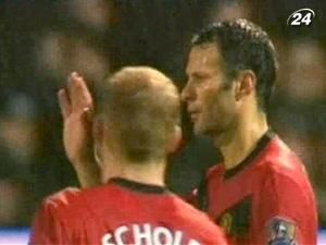 Скоулз, Ґіґз та Невіл можуть опинитись в арабському "Аль-Ахлі" Скоулз, Ґіґз та Невіл можуть опинитись в арабському "Аль-Ахлі"