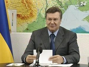 Янукович: Святковий настрій на дільниці Янукович: Святковий настрій на дільниці