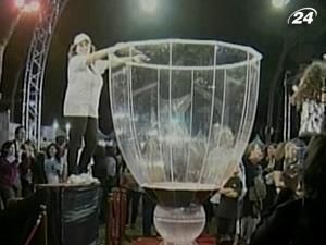 Ліванці виготовили найбільший у світі келих Ліванці виготовили найбільший у світі келих