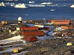 Загибель чотирьох французів внаслідок аварії вертольота в Антарктиці підтвердили Загибель чотирьох французів внаслідок аварії вертольота в Антарктиці підтвердили