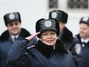 У Криму залучили до роботи 5,4 тисячі міліціонерів У Криму залучили до роботи 5,4 тисячі міліціонерів
