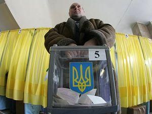 У Дніпропетровську продовжують агітувати і підвозять студентів для голосування