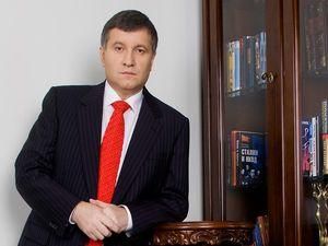 В Харкові перемагає Аваков В Харкові перемагає Аваков