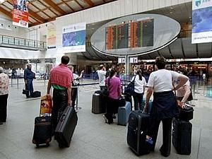 США: чоловік, який запізнився на рейс, повідомив про бомбу на борту літака США: чоловік, який запізнився на рейс, повідомив про бомбу на борту літака