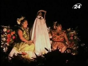 У перші дні листопада мексиканці відзначають день померлих У перші дні листопада мексиканці відзначають день померлих