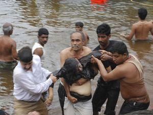 Бенгальська затока: зникли 200 рибалок, 50 загинуло Бенгальська затока: зникли 200 рибалок, 50 загинуло