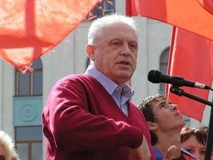 Комуніст вимагає перерахувати голоси і закликає українців до масового страйку Комуніст вимагає перерахувати голоси і закликає українців до масового страйку