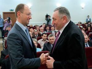 Яценюк обіцяє боротися за кожен голос в Одесі Яценюк обіцяє боротися за кожен голос в Одесі