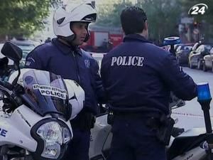 В Афінах біля посольства Росії знайшли вибухівку В Афінах біля посольства Росії знайшли вибухівку