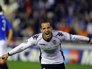 Дубль Солдадо приносить перемогу "Валенсії". Відео Дубль Солдадо приносить перемогу "Валенсії". Відео