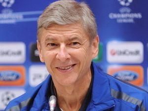 Венгер: В Донецьк не прилетіли Аршавін, Сеск та Сонг Венгер: В Донецьк не прилетіли Аршавін, Сеск та Сонг