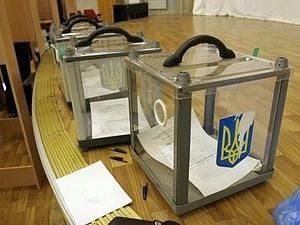 Політологи вважають, що під час підрахунку голосів були фальсифікації Політологи вважають, що під час підрахунку голосів були фальсифікації