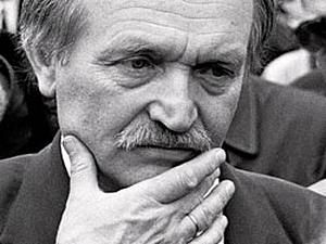 Пшонка: Тарас Чорновіл дозволив ексгумацію тіла свого батька Пшонка: Тарас Чорновіл дозволив ексгумацію тіла свого батька