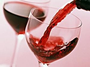 Дослідження: все більше британців визнають алкоголь головним підсилювачем щастя Дослідження: все більше британців визнають алкоголь головним підсилювачем щастя